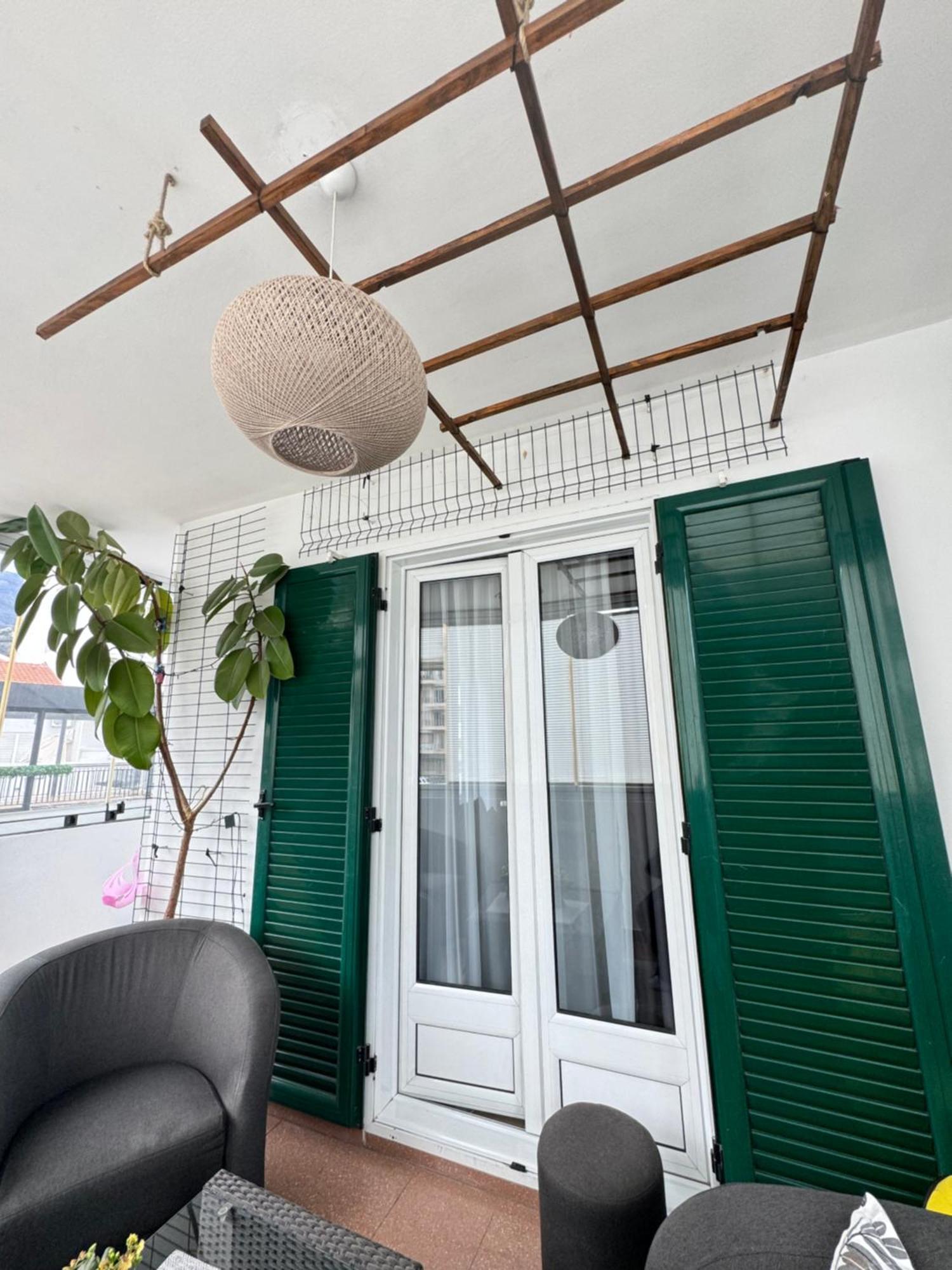Coccinellidae Apartment *