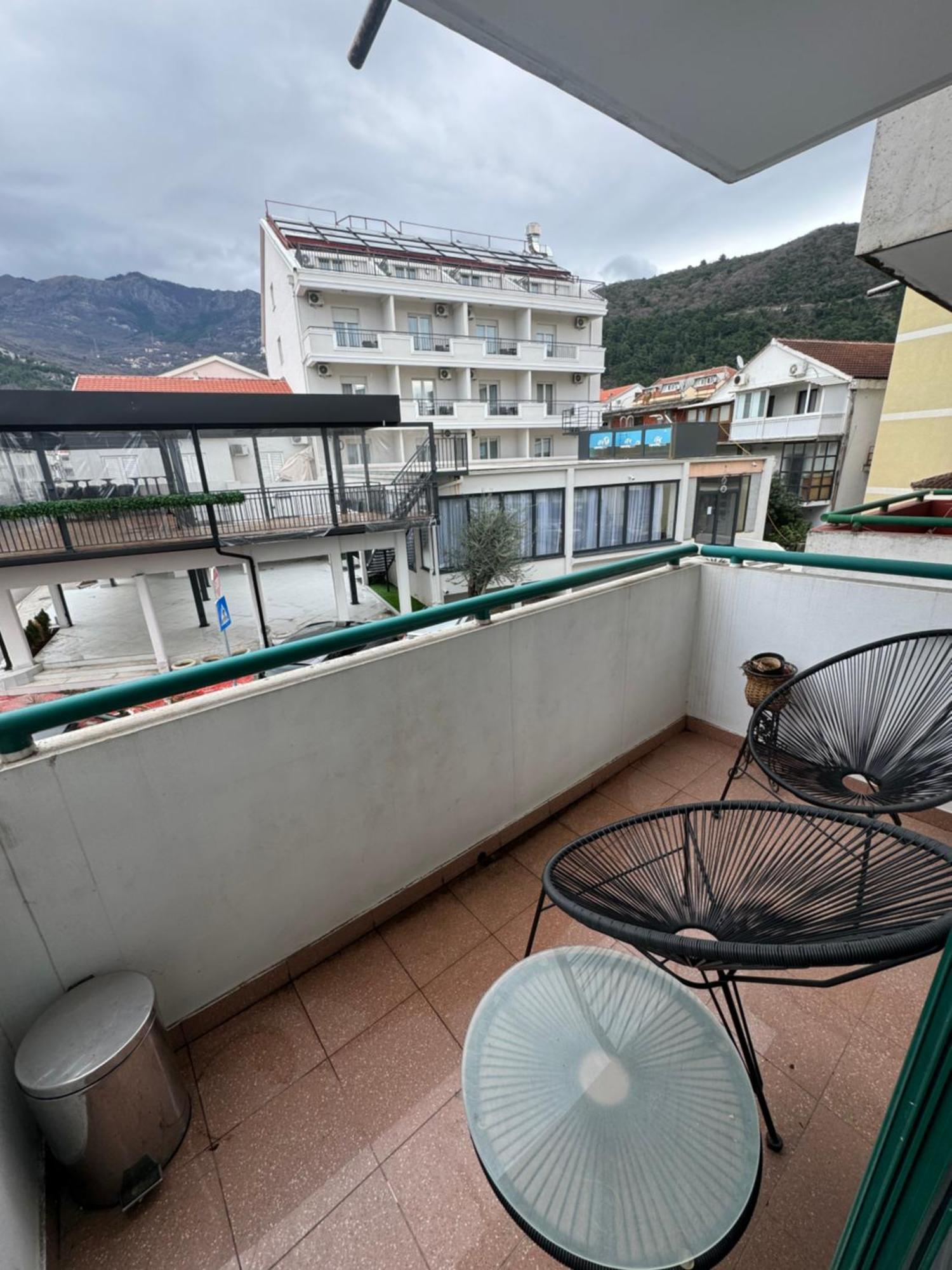Coccinellidae Apartment Budva